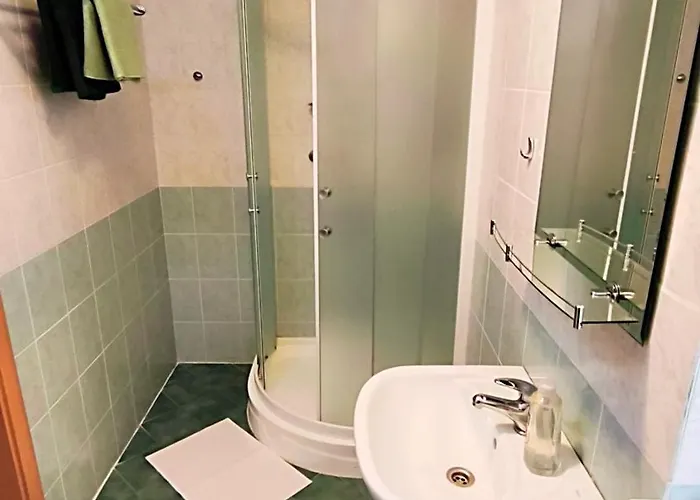 Anjel - Safran 2, 多纳瓦利